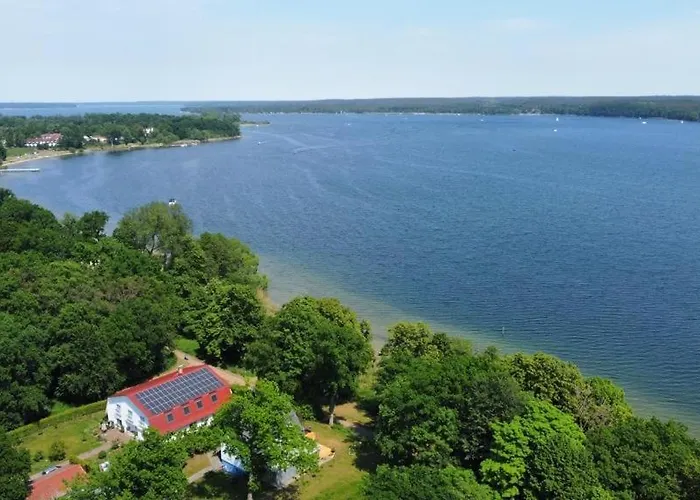 Maximilian Plau am See